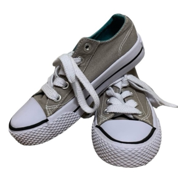 Airwalk Other - Airwalk Legacee sneakers grey gray white tie laces boy girl neutral toddler 10.5